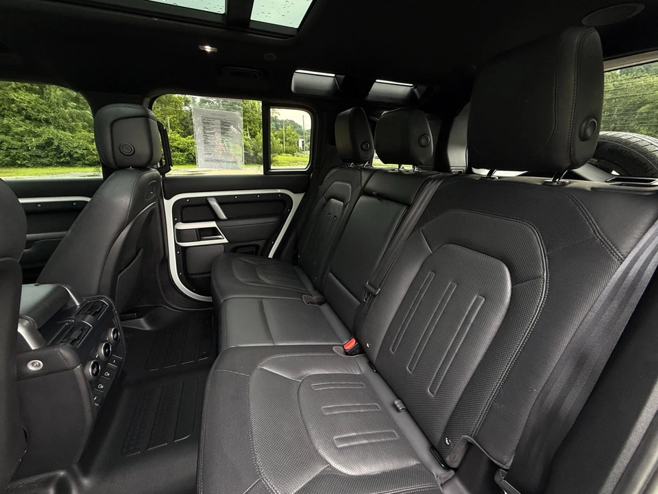 2021 Land Rover Defender L663 - Image 26 of 31