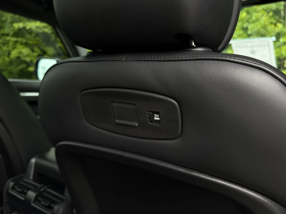 2021 Land Rover Defender L663 - Image 19 of 31
