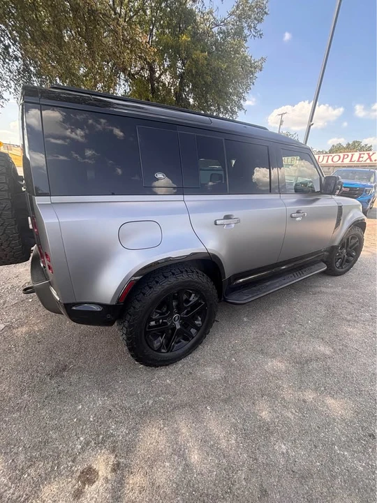 2021 Land Rover Defender L663 - Image 4 of 10
