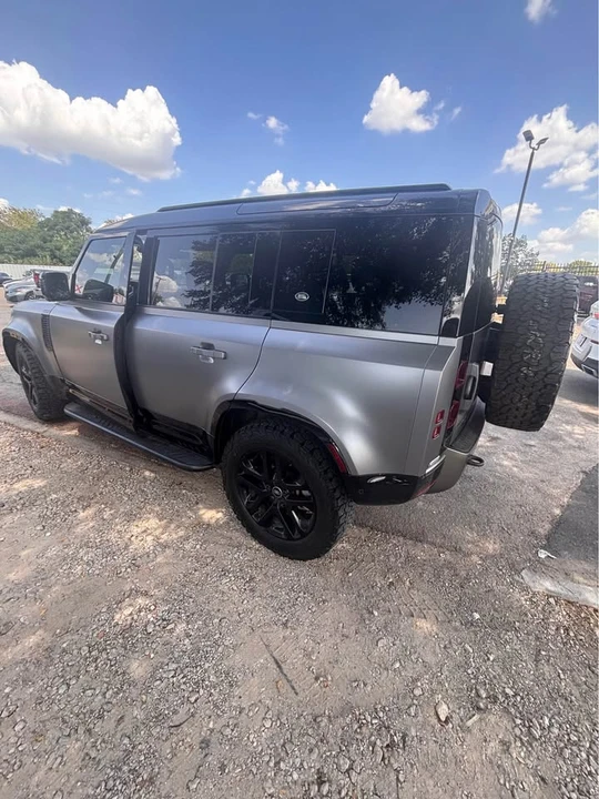 2021 Land Rover Defender L663 - Image 6 of 10