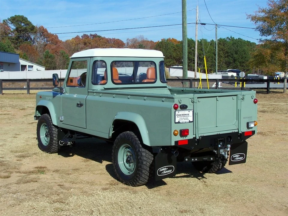 2021 Land Rover Defender L663 - Image 4 of 31