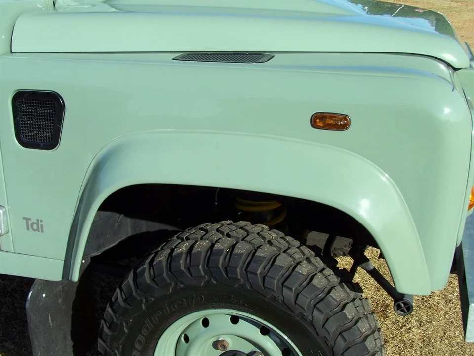2021 Land Rover Defender L663 - Image 28 of 31