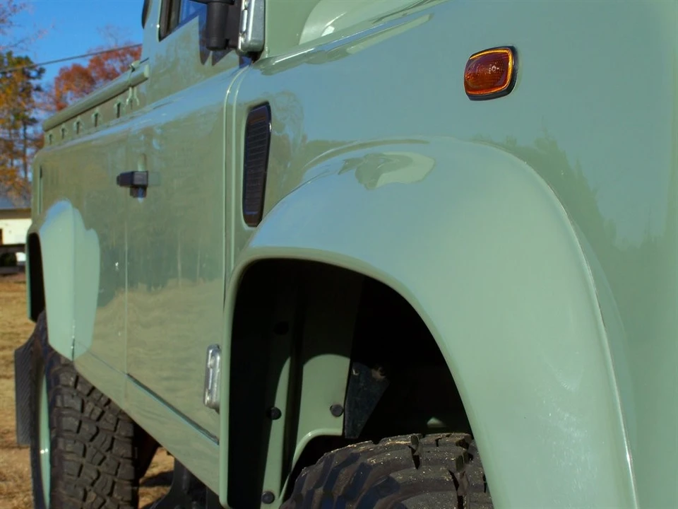 2021 Land Rover Defender L663 - Image 27 of 31