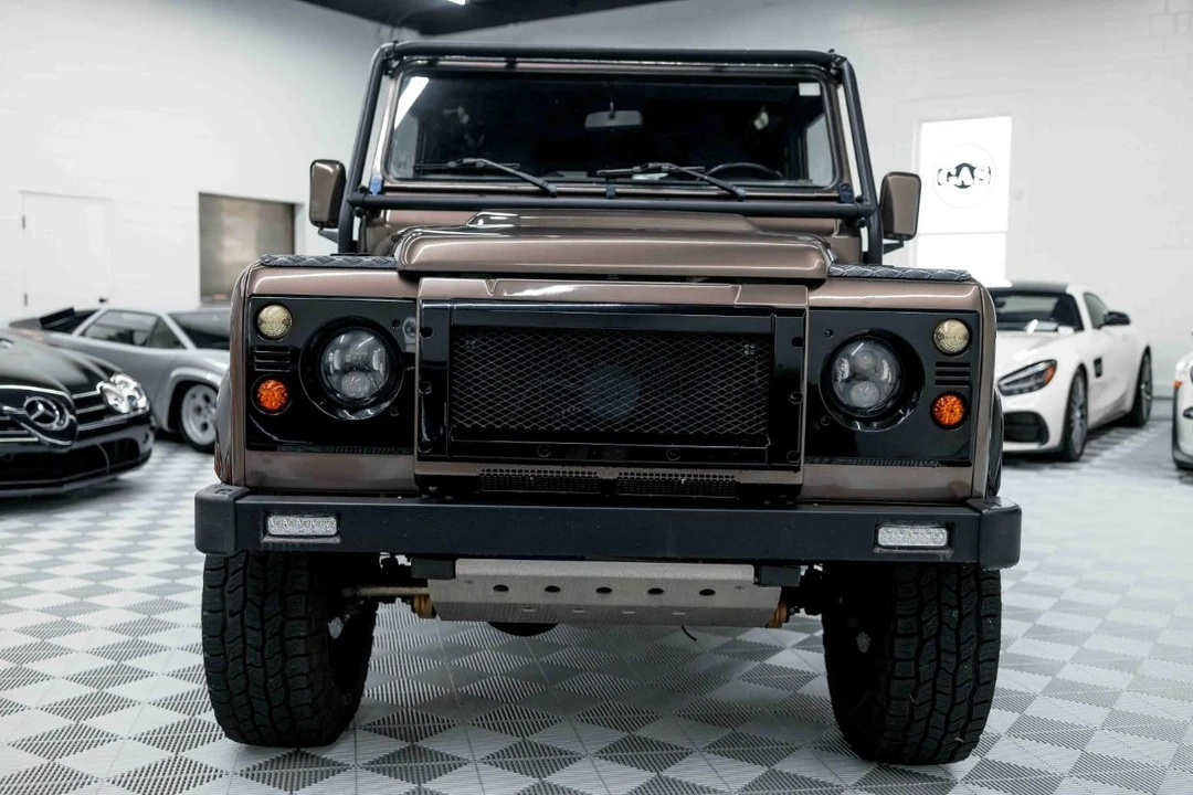 2021 Land Rover Defender L663 - Image 4 of 21