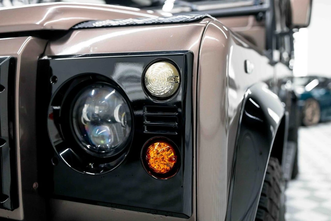 2021 Land Rover Defender L663 - Image 13 of 21