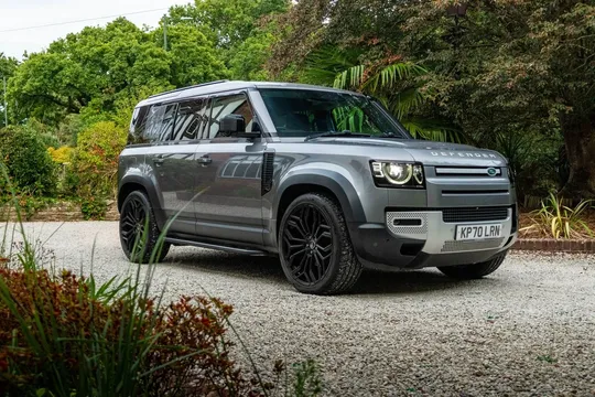 2021 Land Rover Defender 110 D250 MHEV HSE