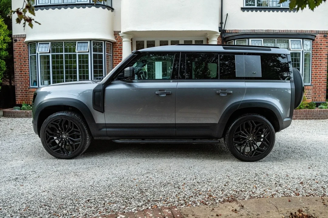 2021 Land Rover Defender L663 - Image 6 of 30