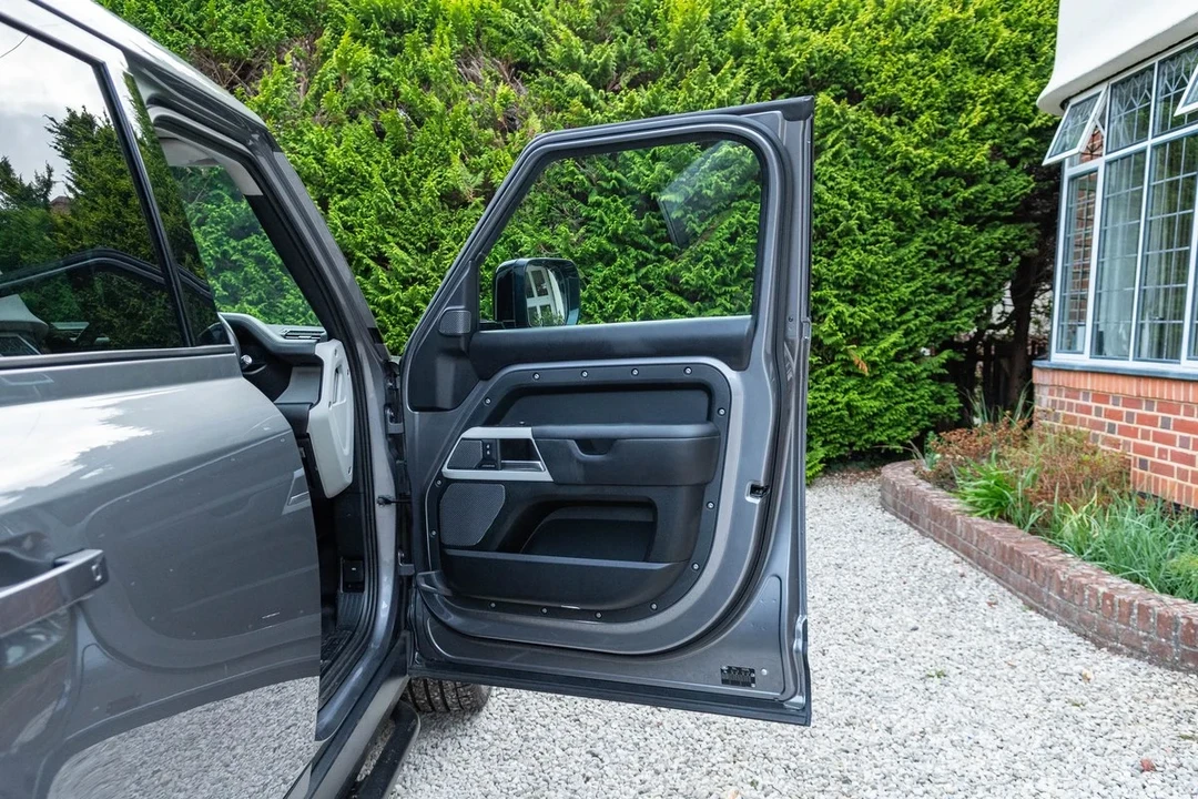 2021 Land Rover Defender L663 - Image 15 of 30