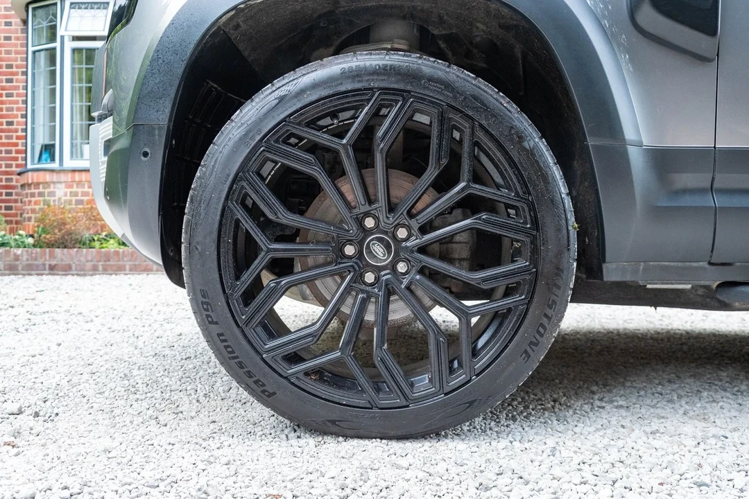2021 Land Rover Defender L663 - Image 14 of 30