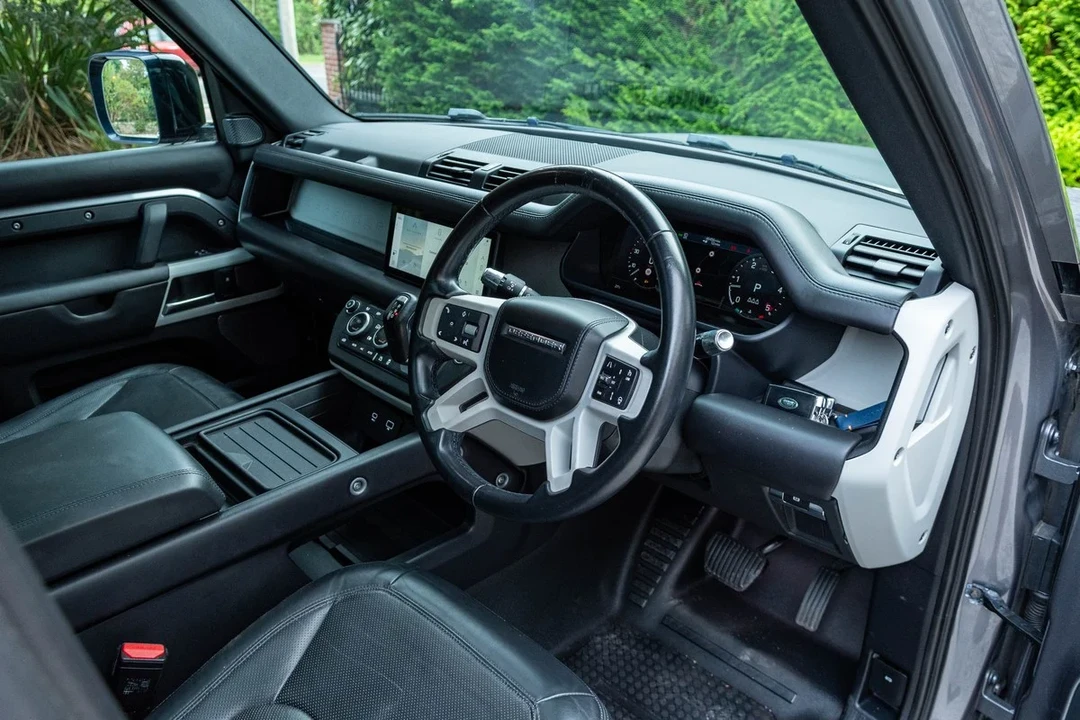 2021 Land Rover Defender L663 - Image 19 of 30