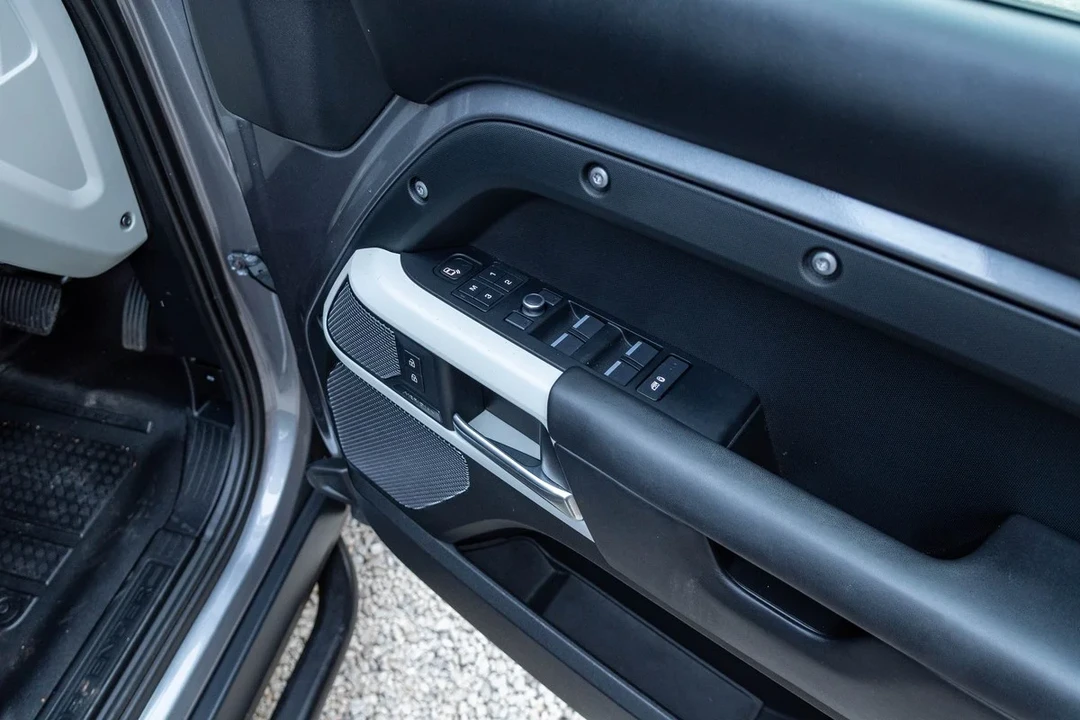 2021 Land Rover Defender L663 - Image 20 of 30