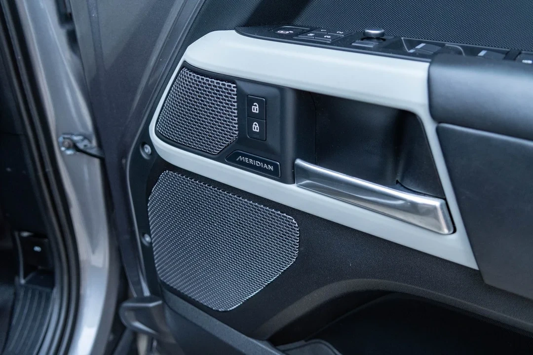 2021 Land Rover Defender L663 - Image 21 of 30