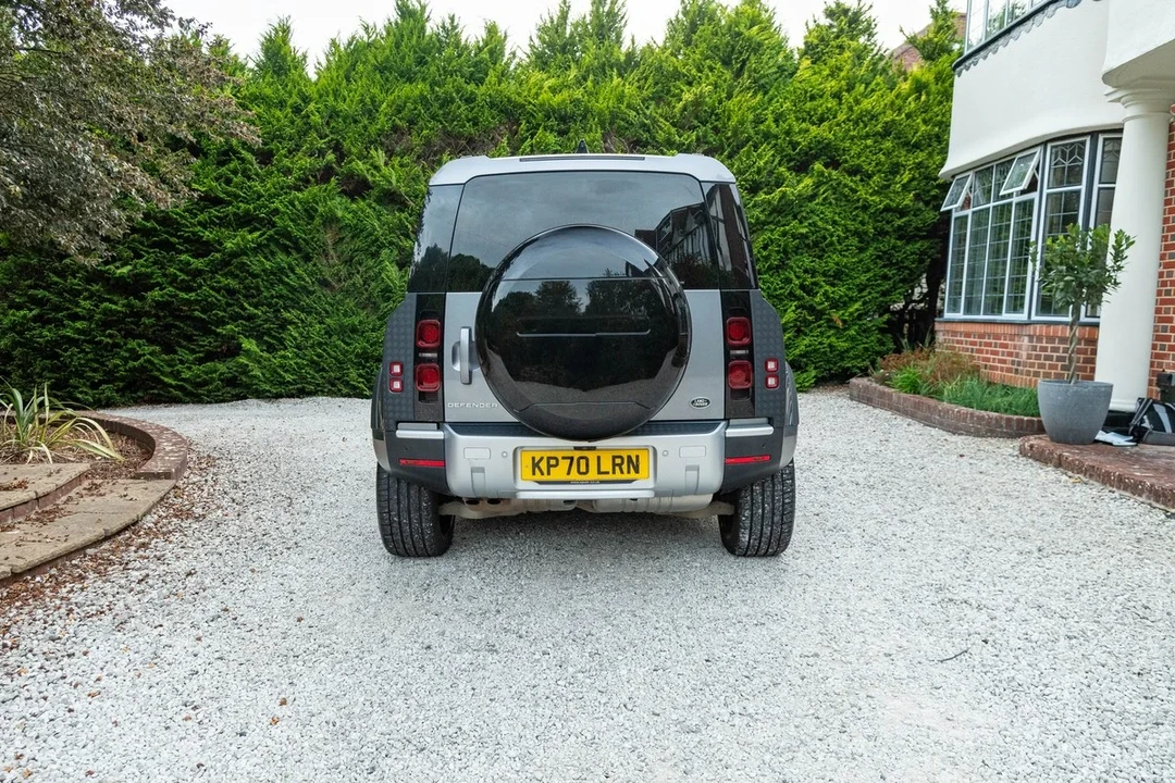 2021 Land Rover Defender L663 - Image 8 of 30