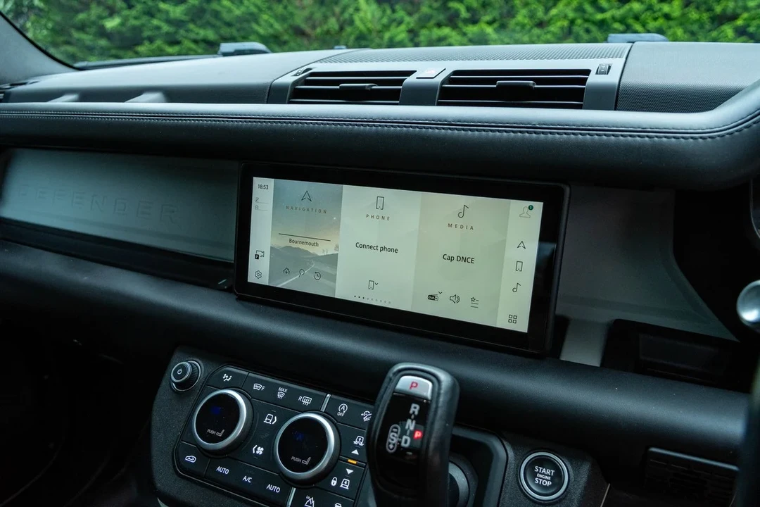 2021 Land Rover Defender L663 - Image 26 of 30