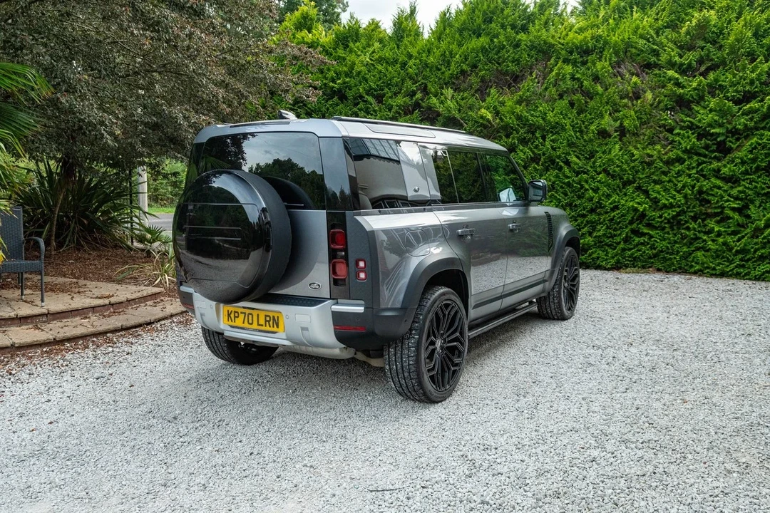 2021 Land Rover Defender L663 - Image 9 of 30