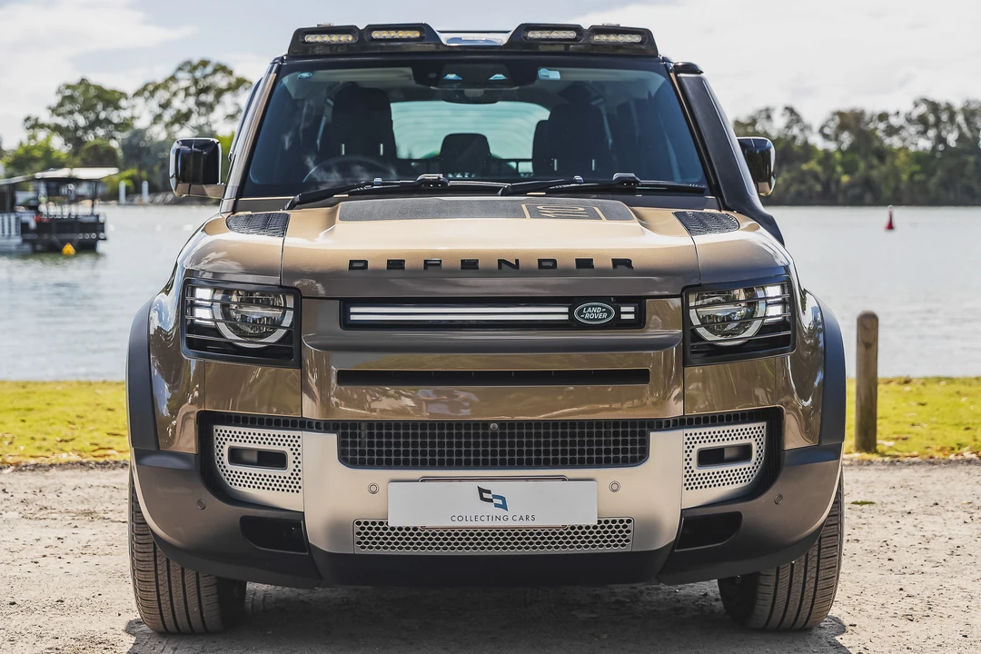2021 Land Rover Defender L663 - Image 2 of 31