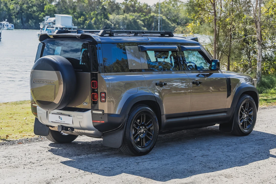 2021 Land Rover Defender L663 - Image 7 of 31