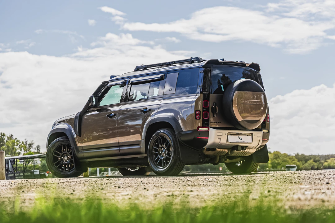 2021 Land Rover Defender L663 - Image 17 of 31