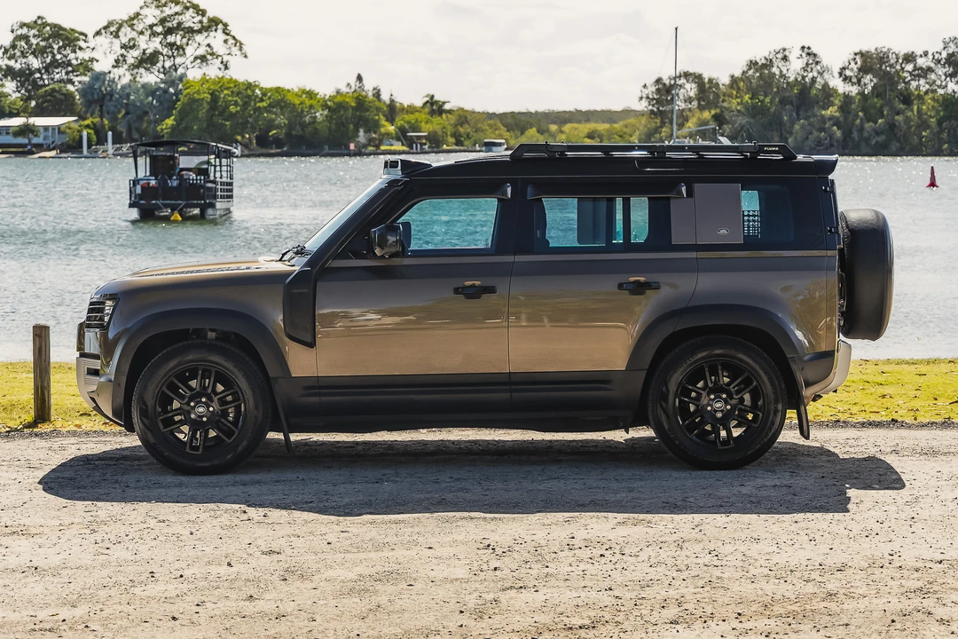 2021 Land Rover Defender L663 - Image 14 of 31