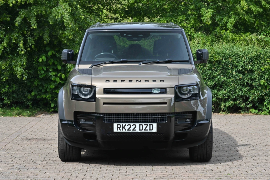 2021 Land Rover Defender L663 - Image 2 of 31