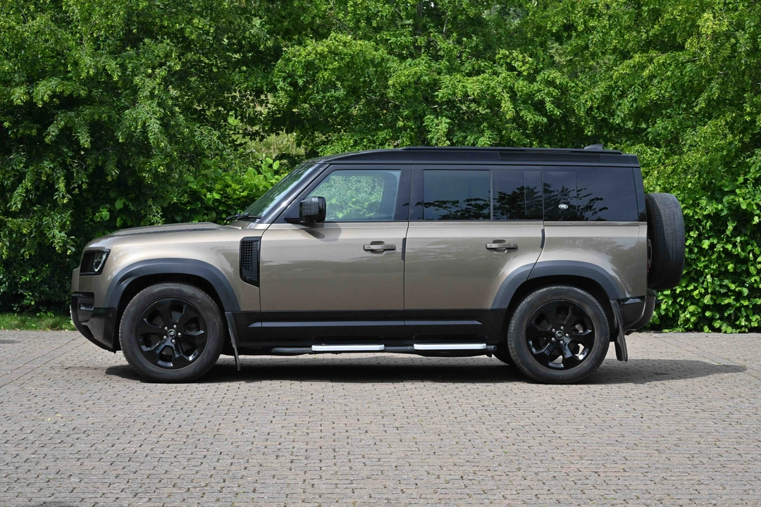 2021 Land Rover Defender L663 - Image 4 of 31