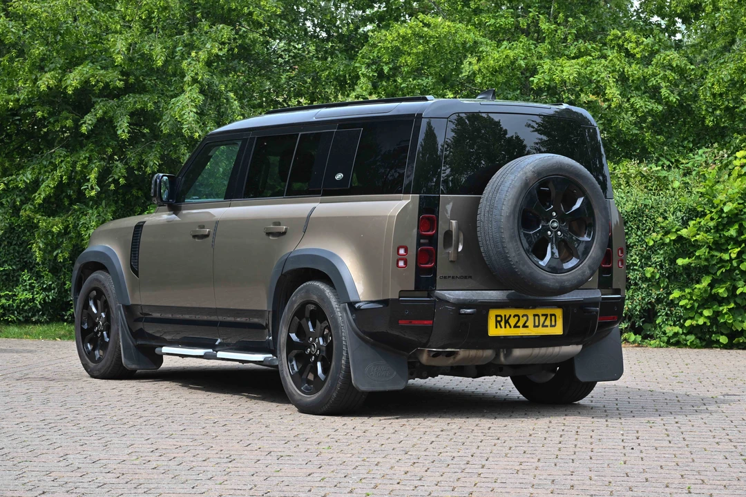 2021 Land Rover Defender L663 - Image 5 of 31