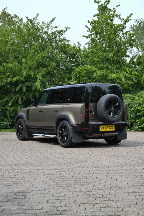 2021 Land Rover Defender L663 - Image 13 of 31
