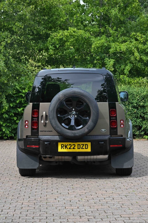 2021 Land Rover Defender L663 - Image 14 of 31