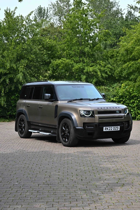 2021 Land Rover Defender L663 - Image 17 of 31