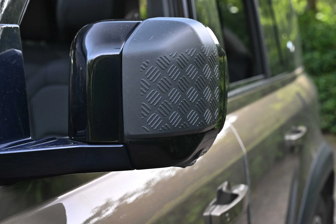 2021 Land Rover Defender L663 - Image 29 of 31