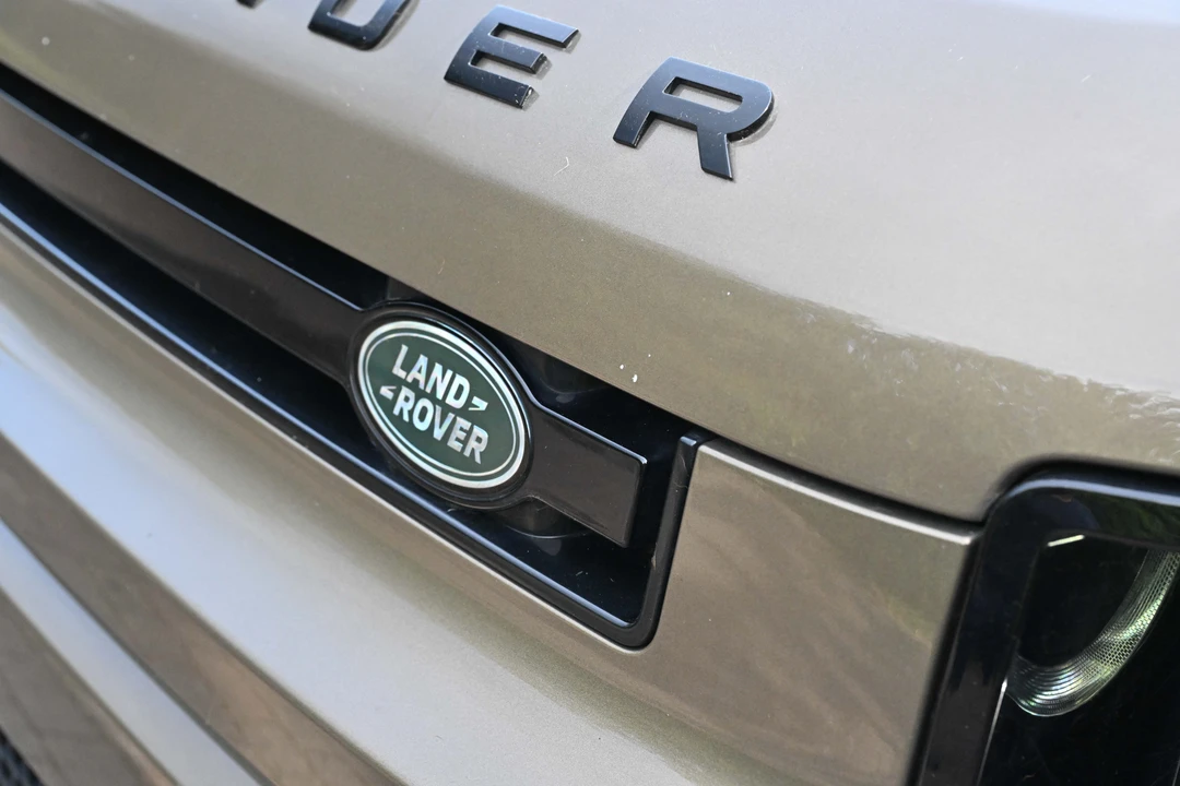 2021 Land Rover Defender L663 - Image 22 of 31