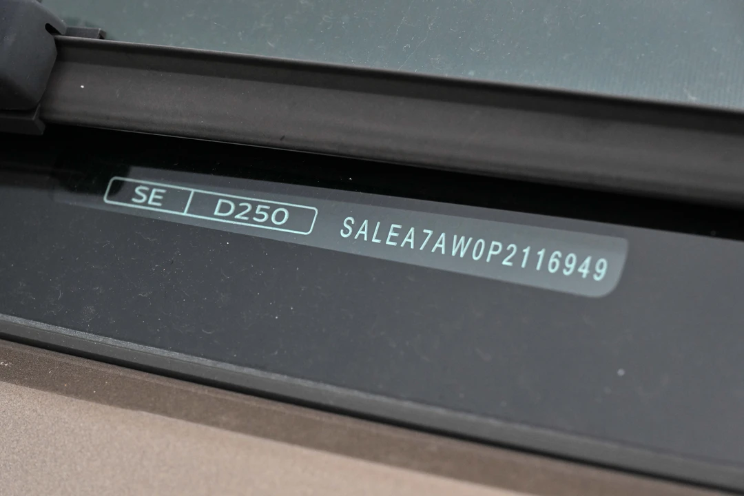 2021 Land Rover Defender L663 - Image 26 of 31