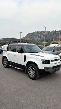 2021 Land Rover Defender 110 P400 X-Dynamic SE