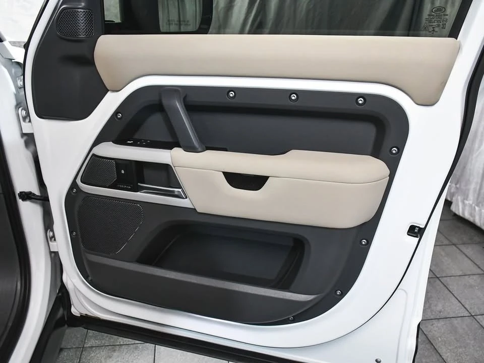 2021 Land Rover Defender L663 - Image 15 of 20