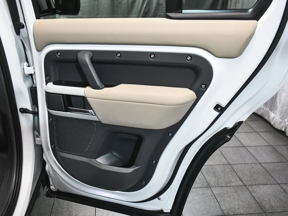 2021 Land Rover Defender L663 - Image 13 of 20