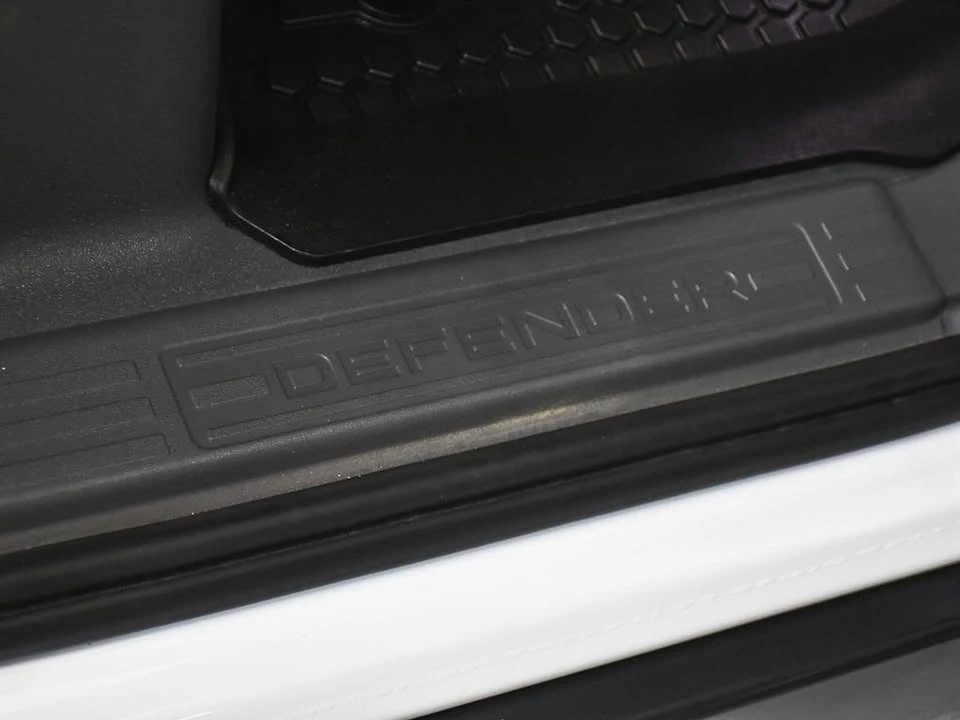 2021 Land Rover Defender L663 - Image 14 of 20