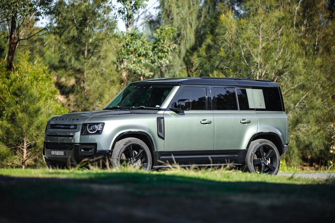 2021 Land Rover Defender L663 - Image 23 of 31