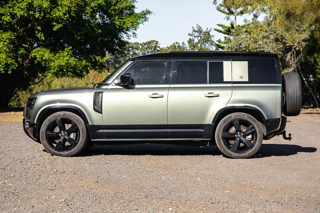 2021 Land Rover Defender L663 - Image 8 of 31
