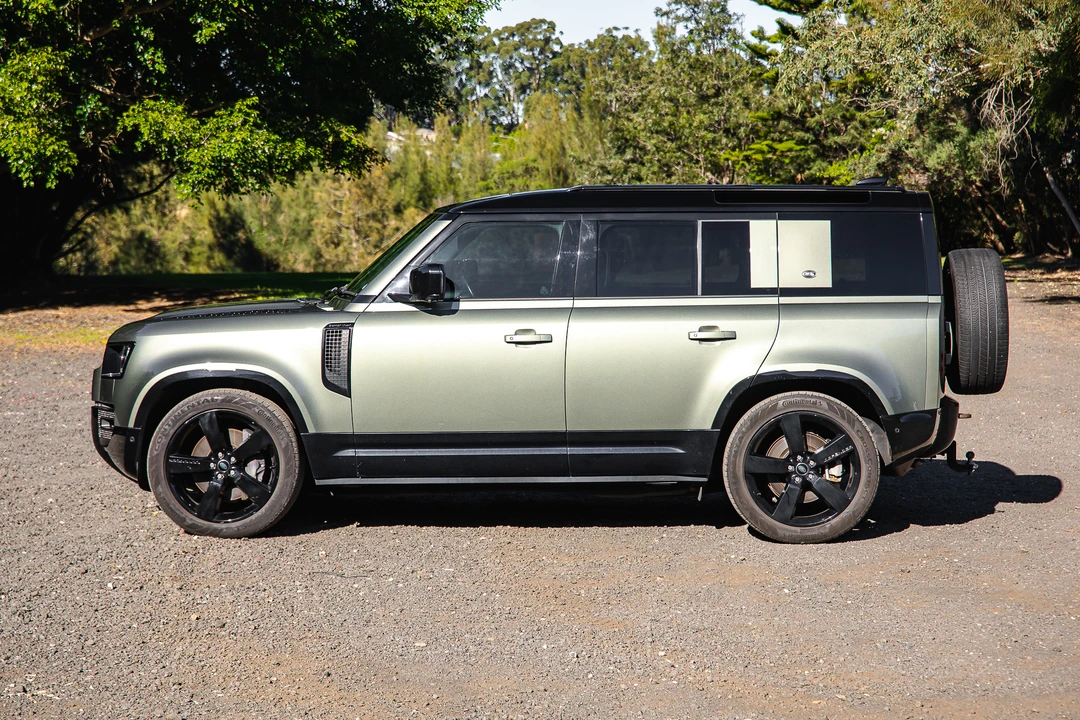 2021 Land Rover Defender L663 - Image 16 of 31