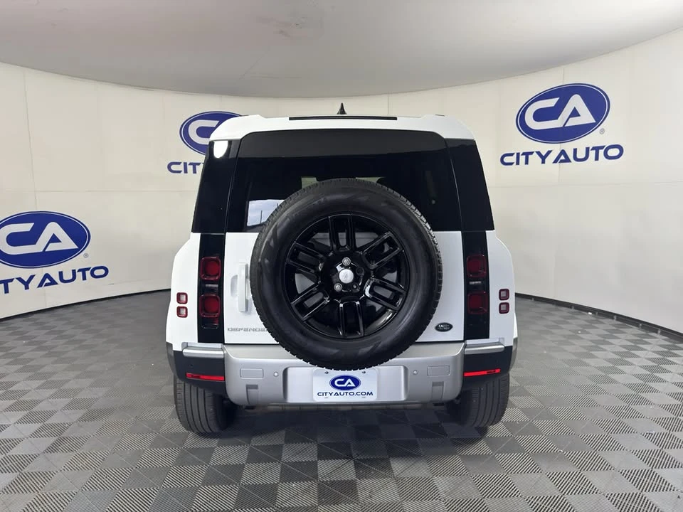 2021 Land Rover Defender L663 - Image 4 of 5