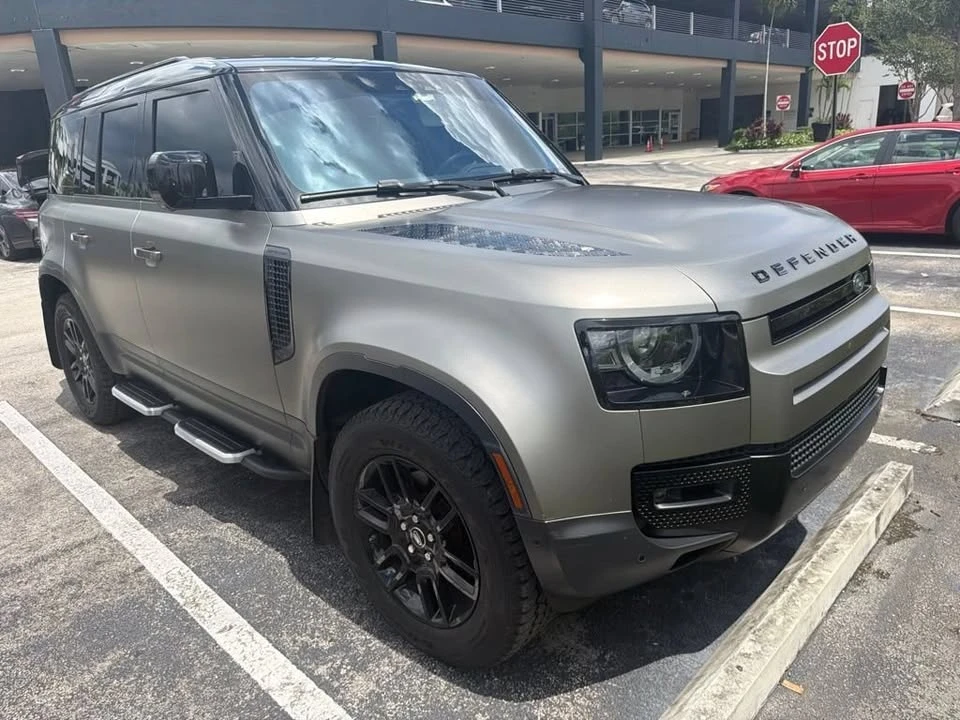 2021 Land Rover Defender L663 - Image 6 of 11