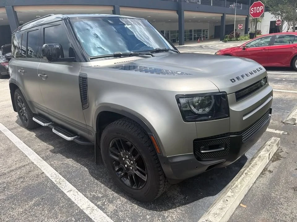 2021 Land Rover Defender L663 - Image 5 of 11