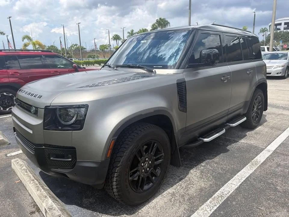 2021 Land Rover Defender L663 - Image 7 of 11