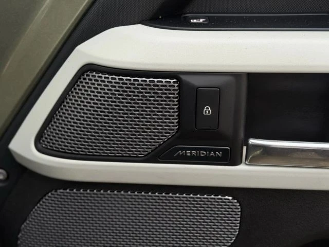 2021 Land Rover Defender L663 - Image 19 of 21