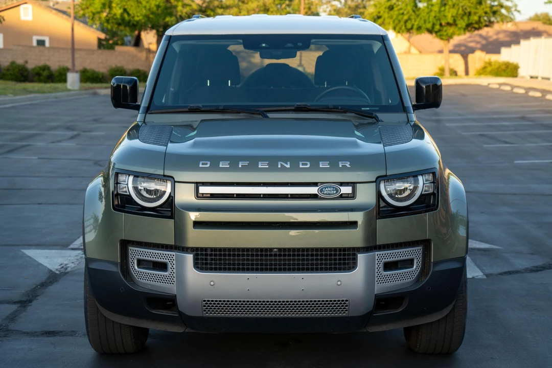2021 Land Rover Defender L663 - Image 2 of 31