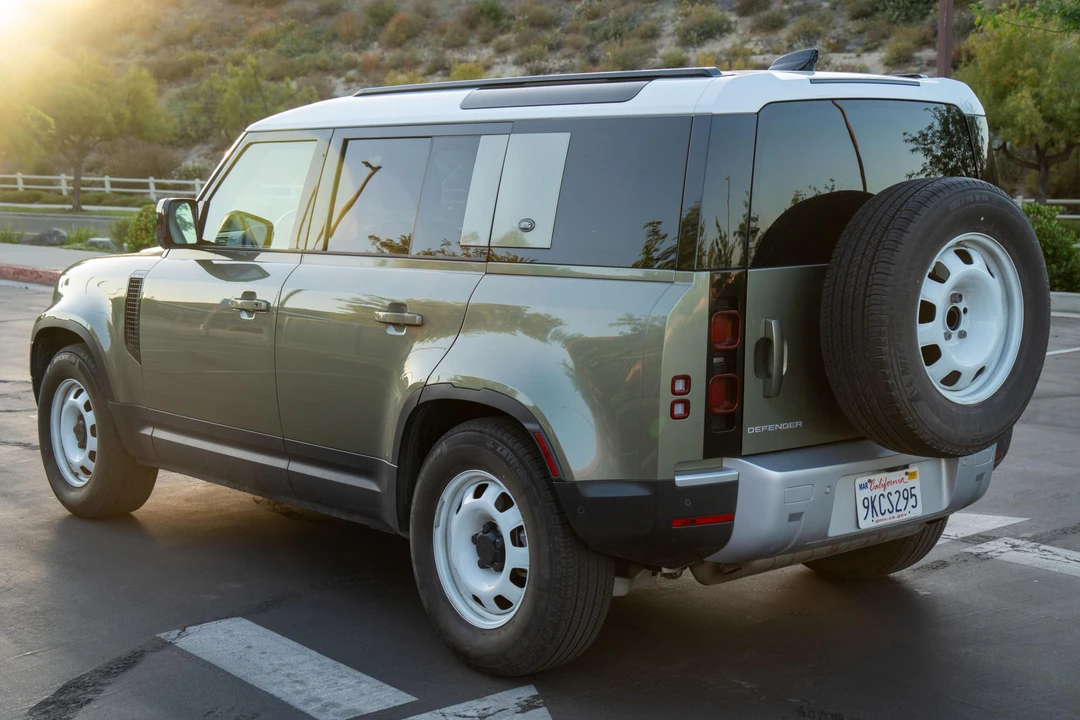 2021 Land Rover Defender L663 - Image 4 of 31