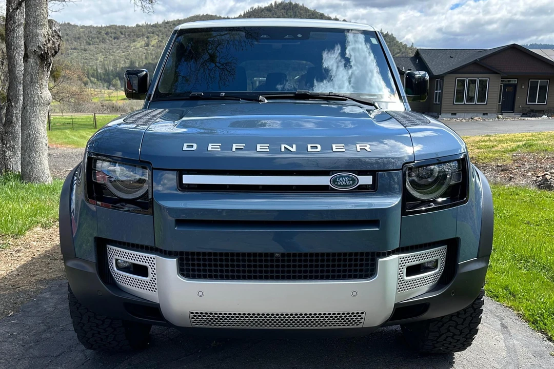 2021 Land Rover Defender L663 - Image 2 of 31