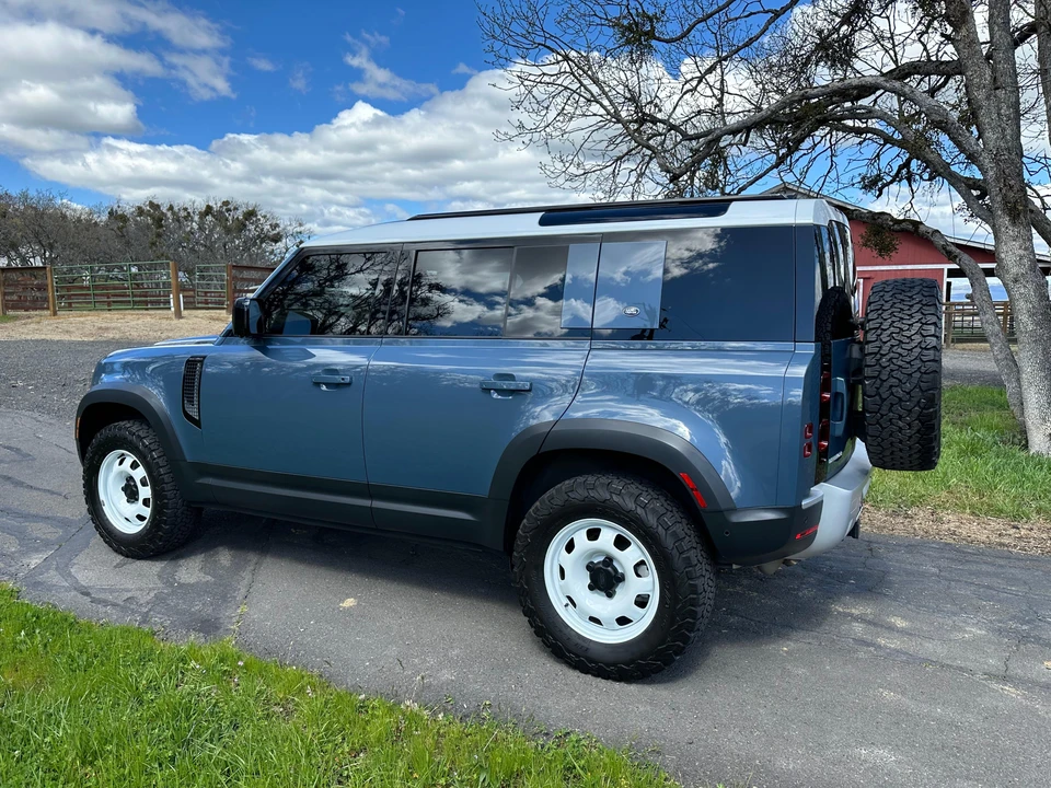 2021 Land Rover Defender L663 - Image 10 of 31