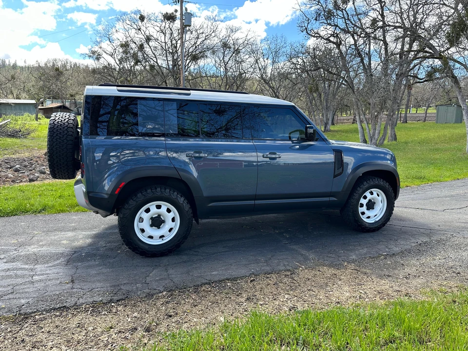 2021 Land Rover Defender L663 - Image 15 of 31