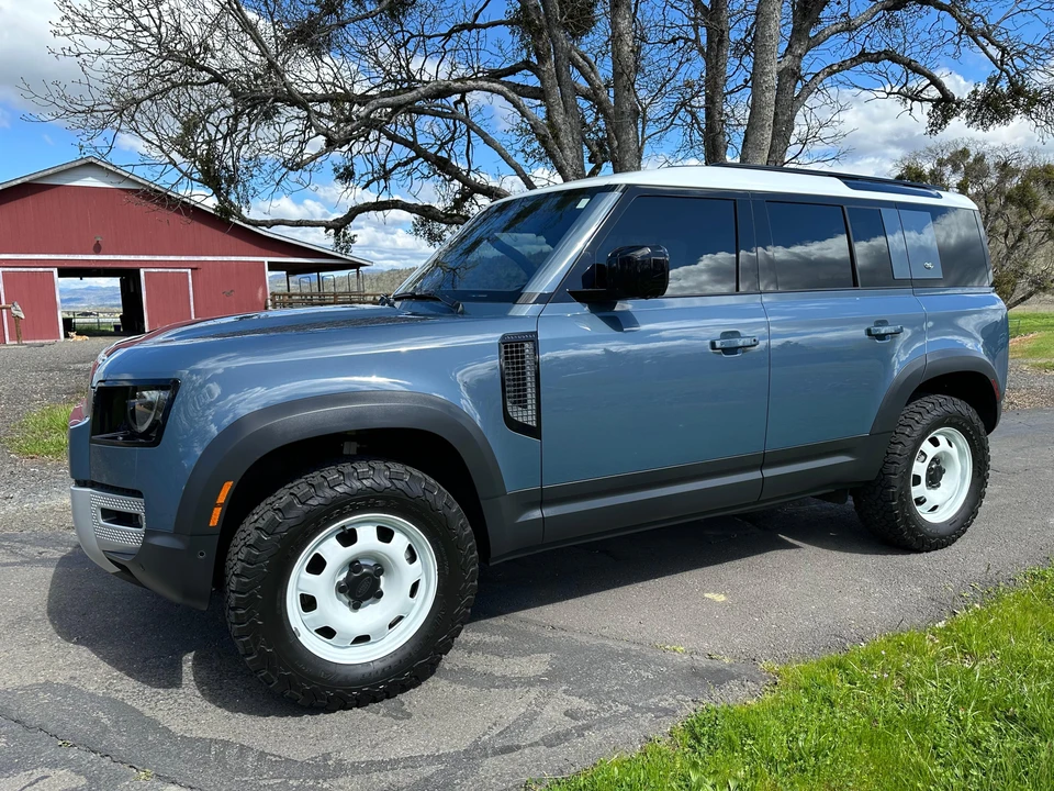 2021 Land Rover Defender L663 - Image 8 of 31